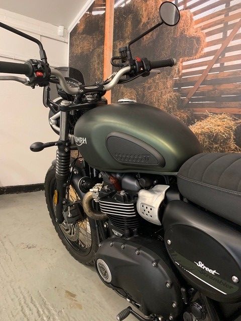 motorcycle side panel