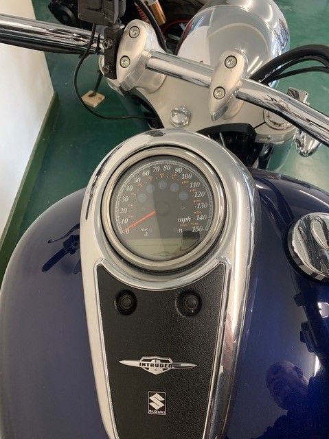 big bike focus in telescopic fork view