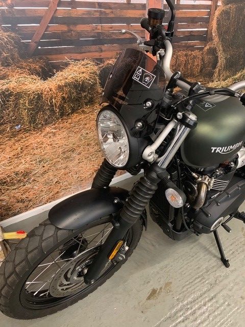 triumph motorcycle front view